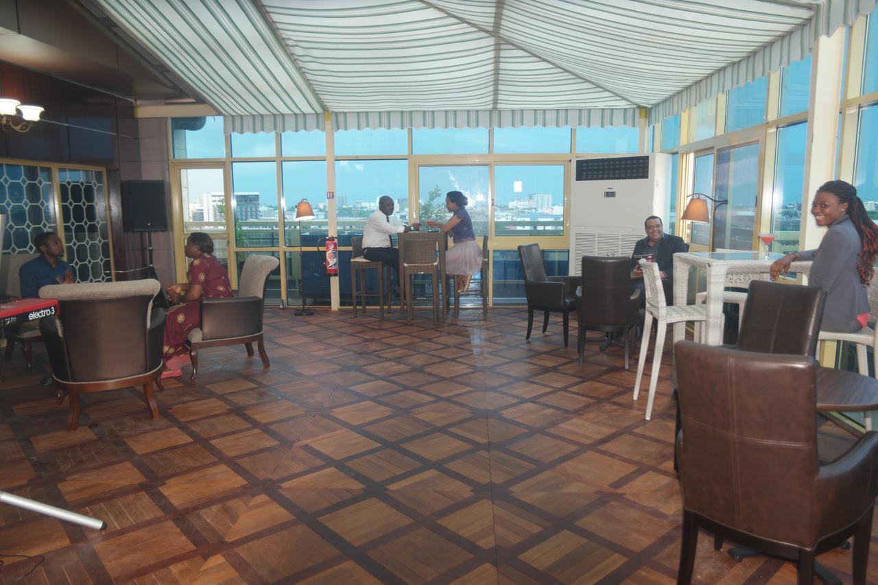 Noubou International Hotel Duala Zewnętrze zdjęcie