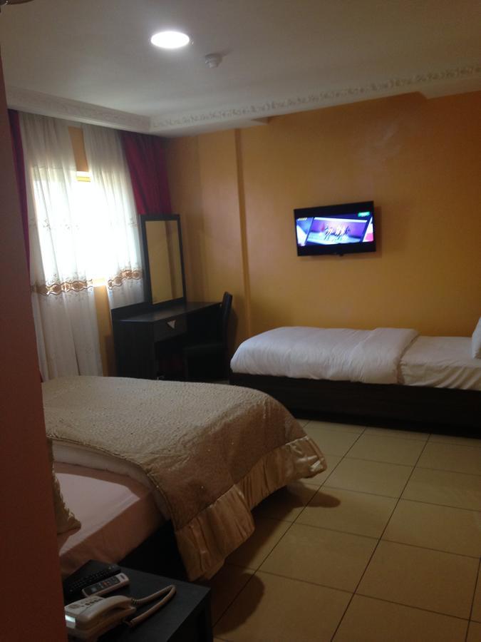 Noubou International Hotel Duala Zewnętrze zdjęcie