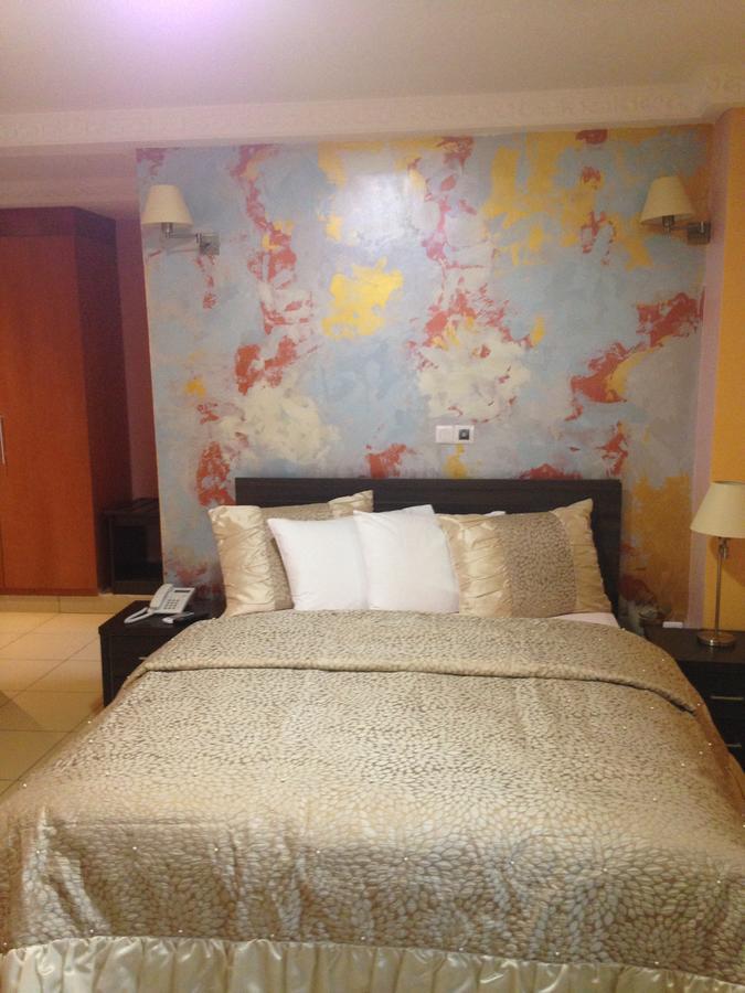 Noubou International Hotel Duala Zewnętrze zdjęcie