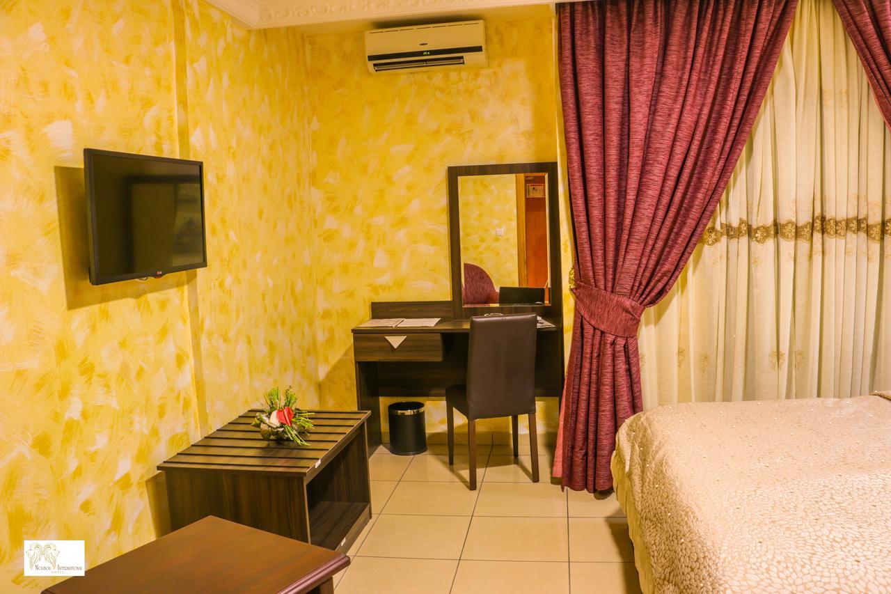 Noubou International Hotel Duala Zewnętrze zdjęcie