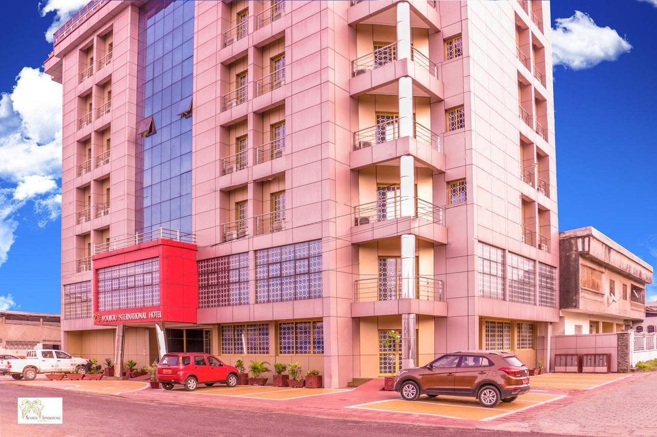 Noubou International Hotel Duala Zewnętrze zdjęcie